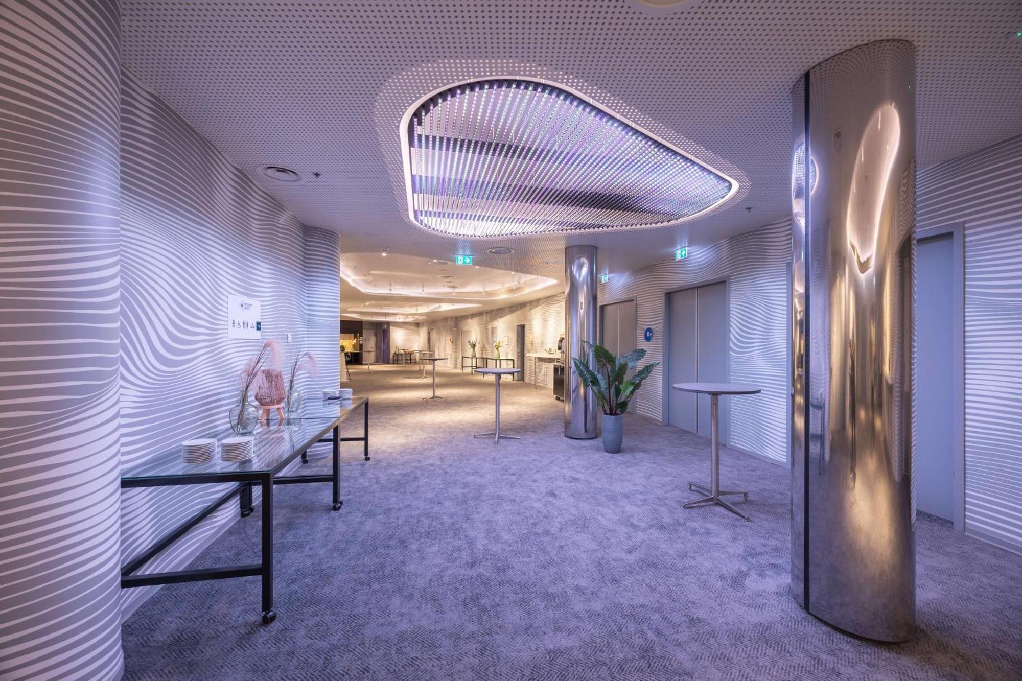 Park Inn By Radisson Amsterdam City West Exterior foto The interior of the hotel