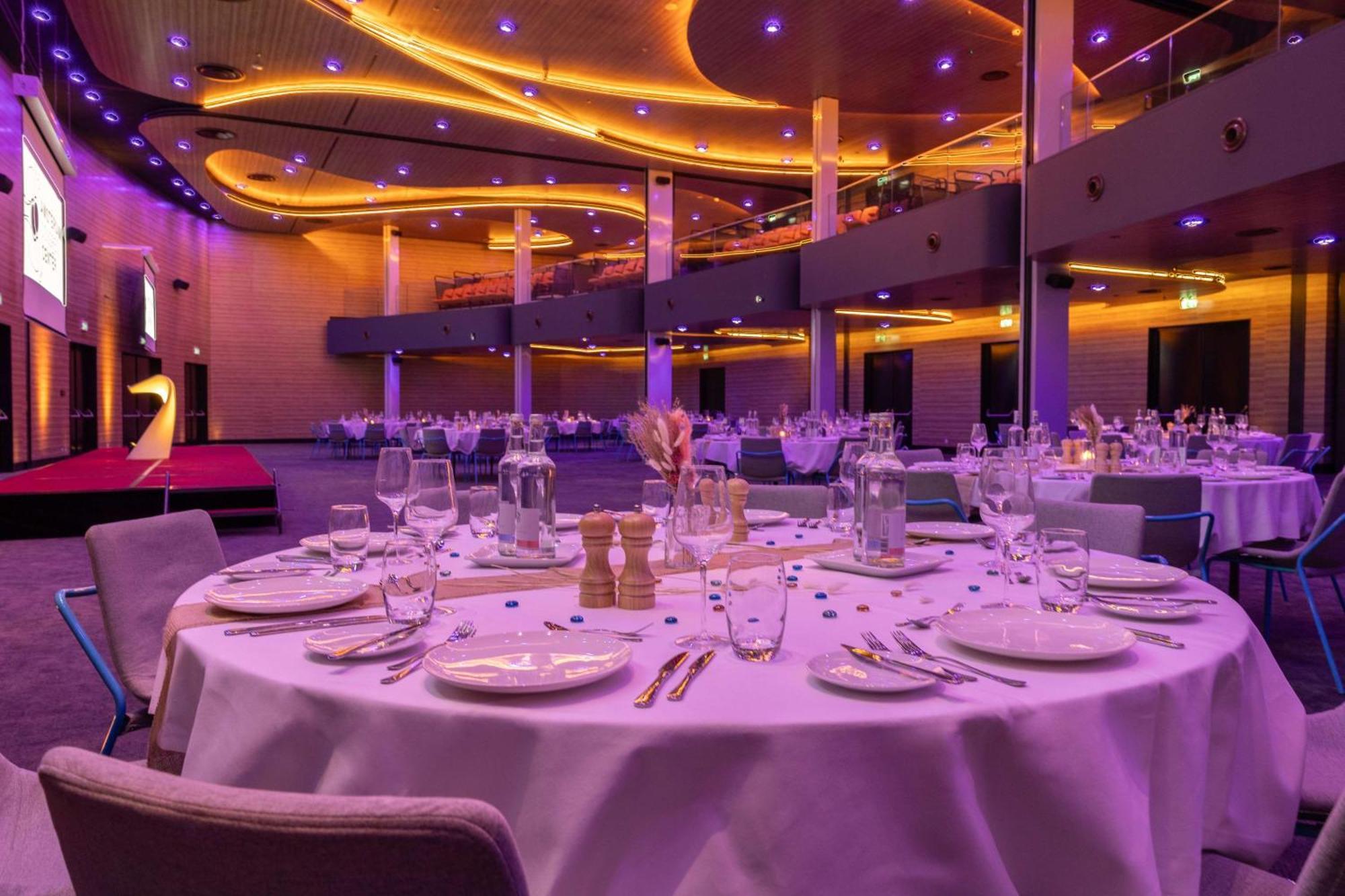 Park Inn By Radisson Amsterdam City West Exterior foto The venue